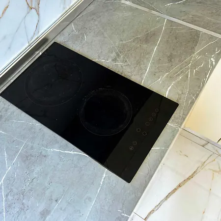 1324 * Golem (Tirana)
